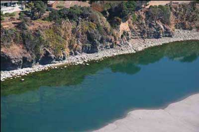 General appearance of cliff outcrops; photo courtesy of Jamie Hall General appearance of cliff outcrops; photo courtesy of Jamie Hall